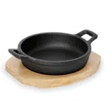 Servierpfanne IRON DINING, mit Holzuntersetzer, Ø 16 cm, Höhe 3,5 cm, Gusseisen, Holz - 3535160 - 3535160